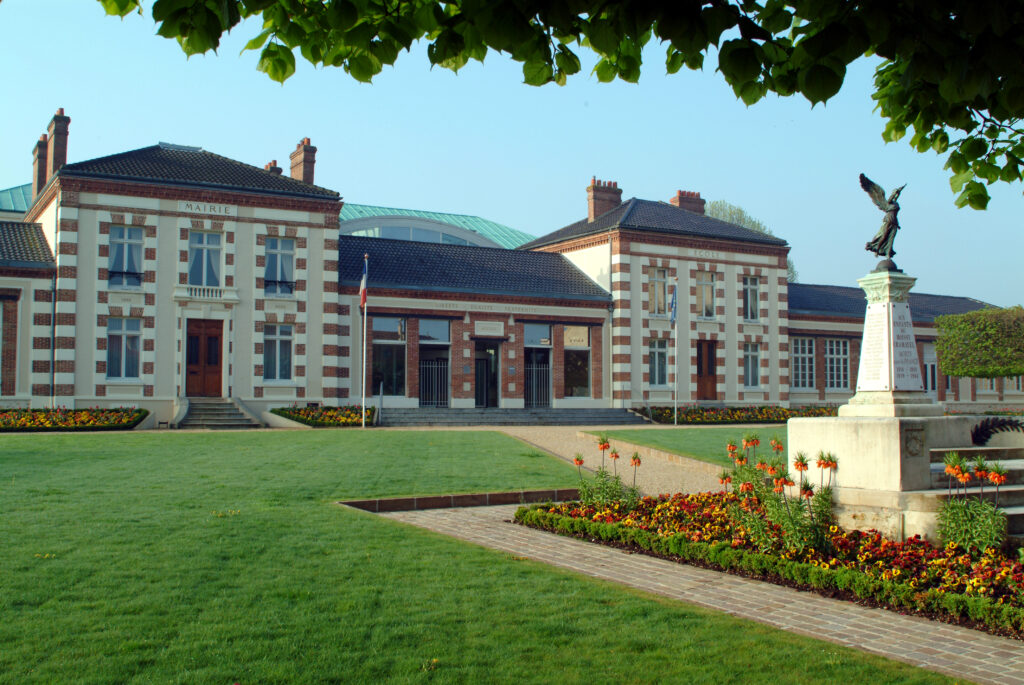 Mairie de Moissy-Cramayel - Siège social Club Parapente Les Ailes de Sénart